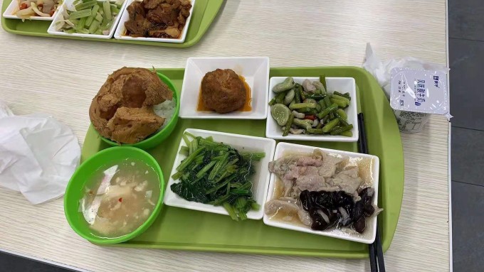 刘维新学长po出的食堂午饭