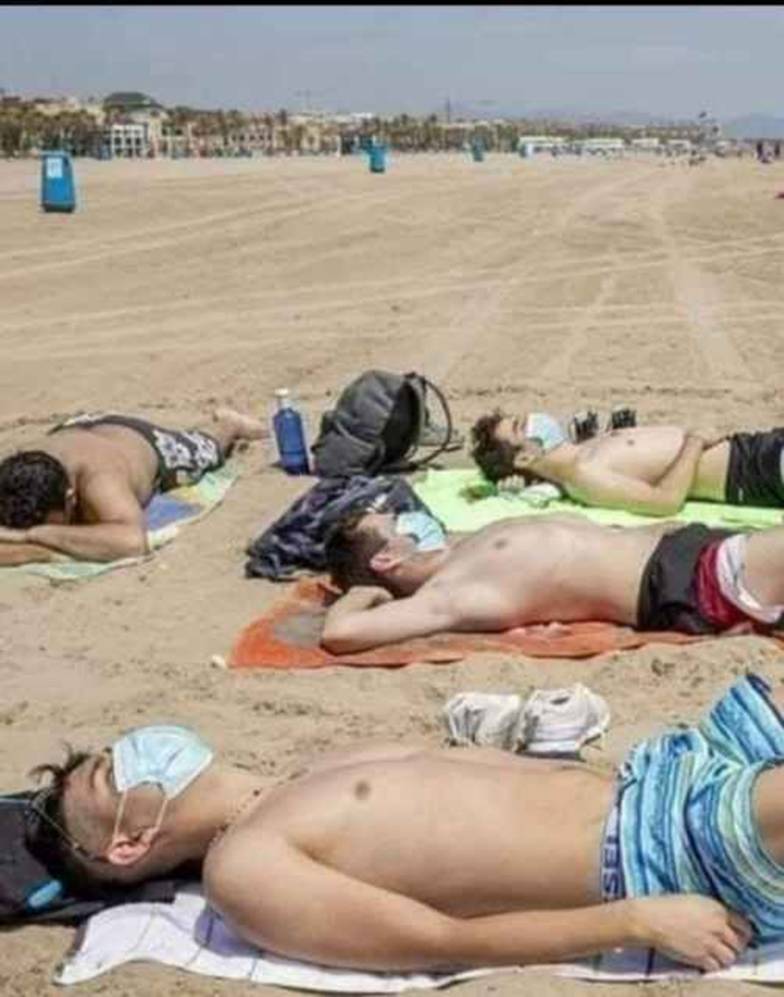 2021年4月9日:菲利普亲王去世=第四大桥正在运营:伦敦桥|星际飞船地球