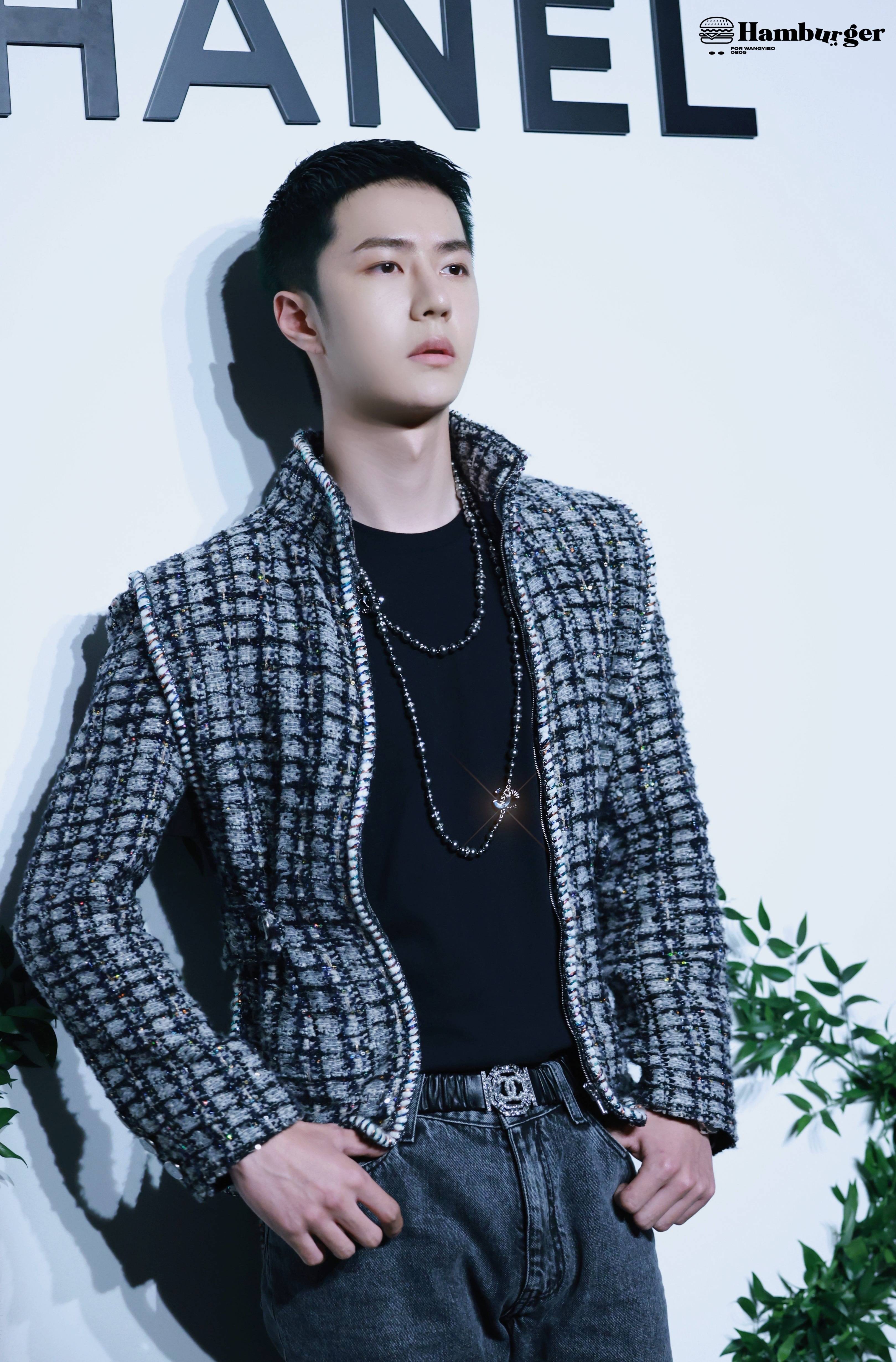 是昨晚wyb香的图太帅你睁不开眼了吗?