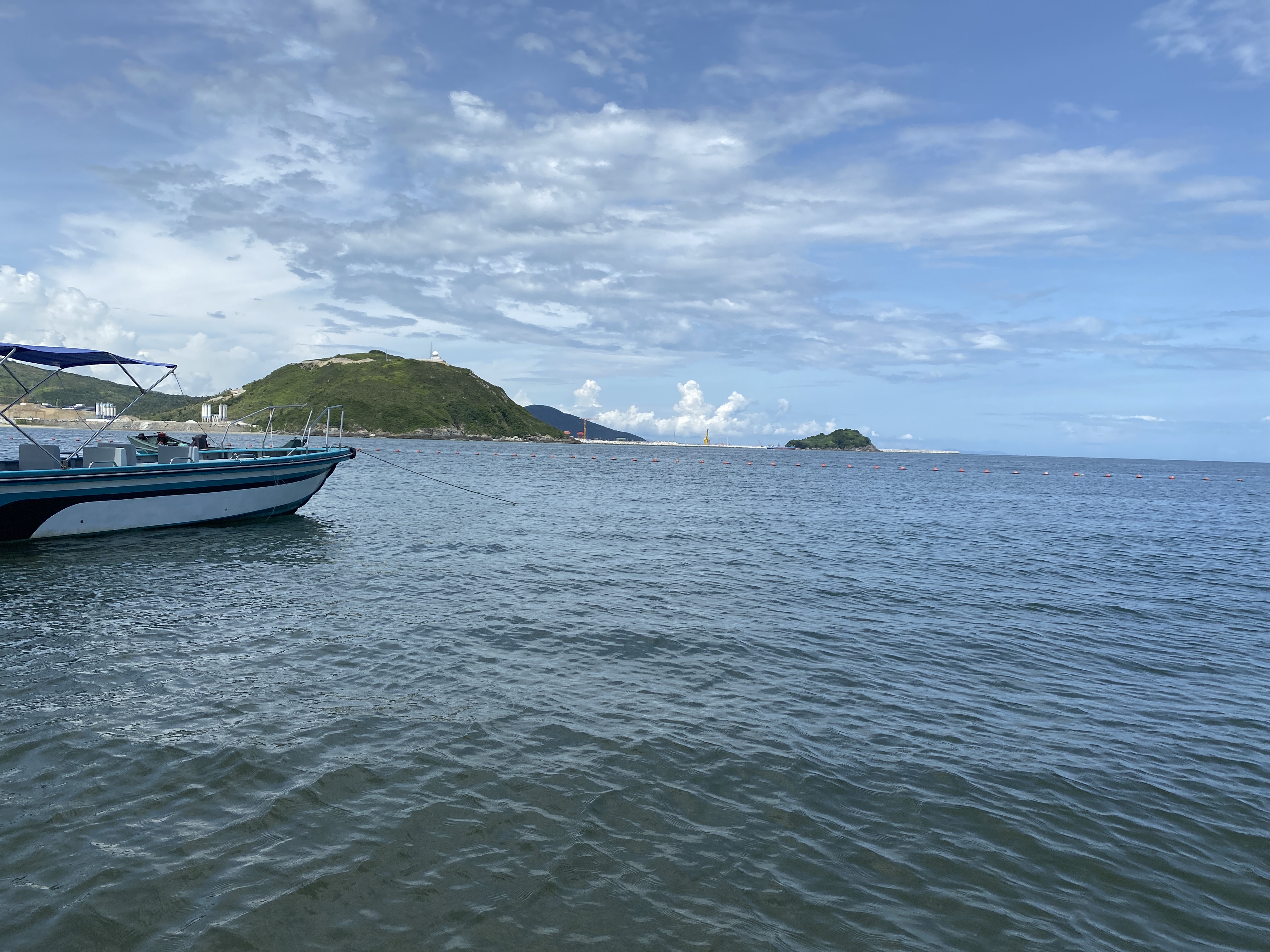 今天来海边玩啦,给咕咕们分享漂亮的海滩! —— 晋江文学城网友交流区