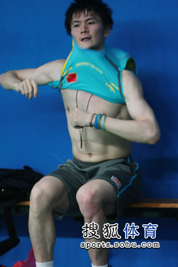 hWEp3n.jpg