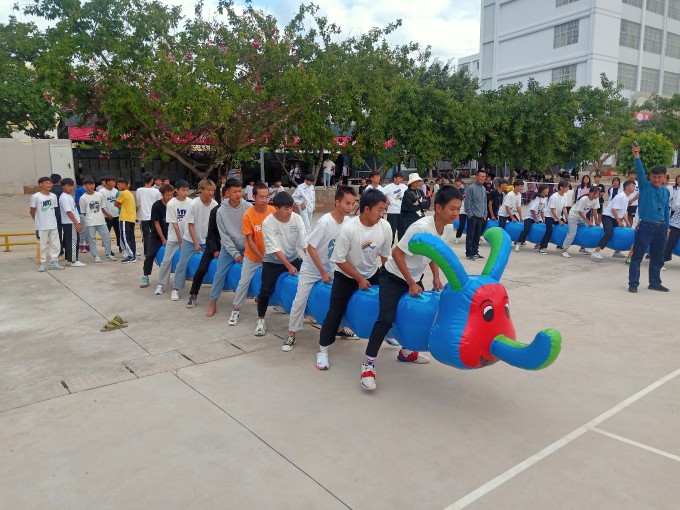 oYUYXn.jpg